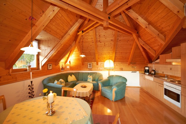 Wohnküche Dachstuhl in der Turmsuite