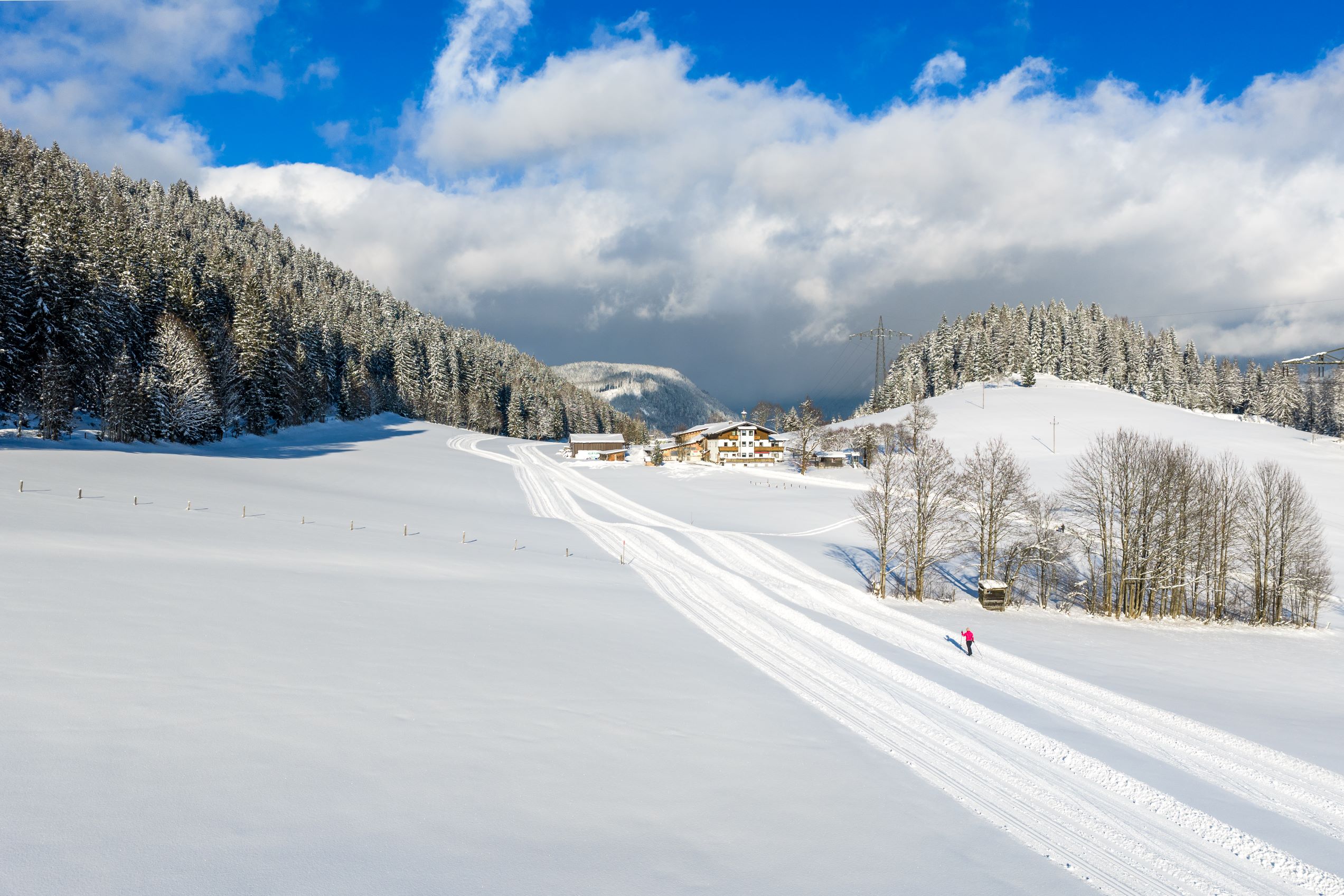 Langlaufloipen und Winterwanderwege vor dem Haus Elisabeth