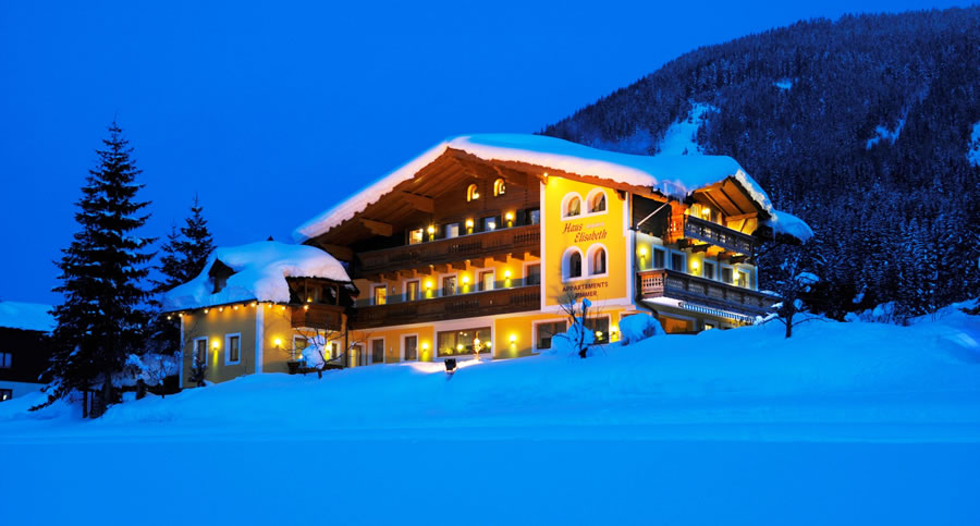 Winternacht im Haus Elisabeth